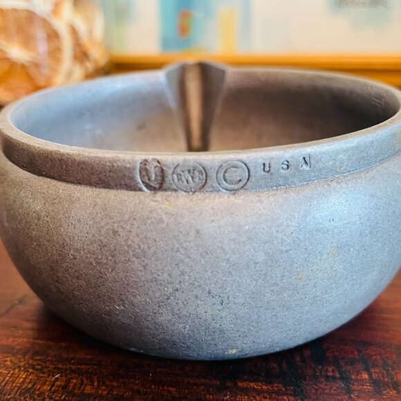 Vintage 1960s Wilton Armetale Pewter Pot Butter Sauce Syrup Gravy Cottagecore Sm - Picture 6 of 7